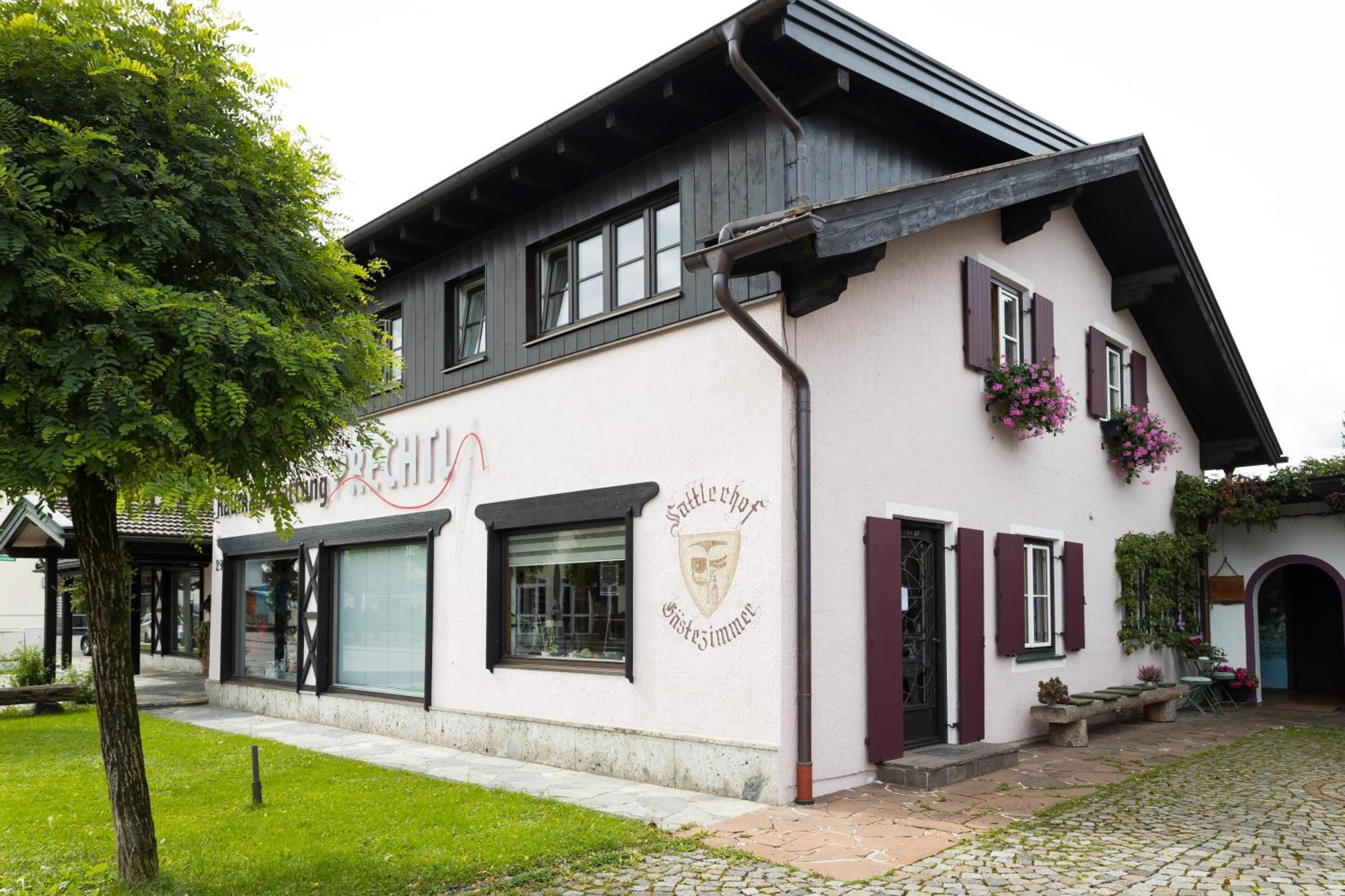 Gaestehaus Sattlerhof Бернау-ам-Кімзе Екстер'єр фото