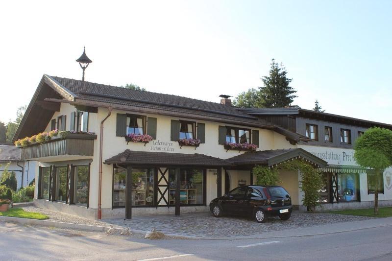 Gaestehaus Sattlerhof Бернау-ам-Кімзе Екстер'єр фото